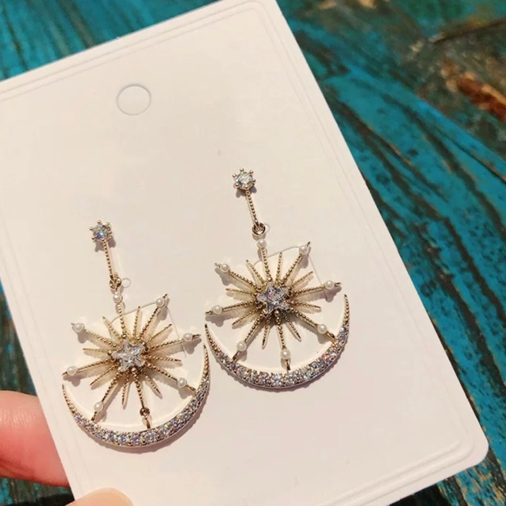 Rhinestone Moon & Star Drop Earrings - Picture 4 of 9
